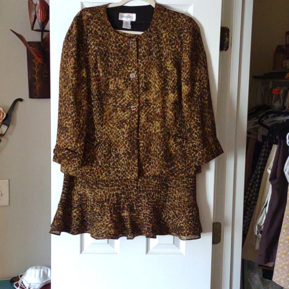 Animal Print Top & Skirt..360° Elastic Waist Brown , Black